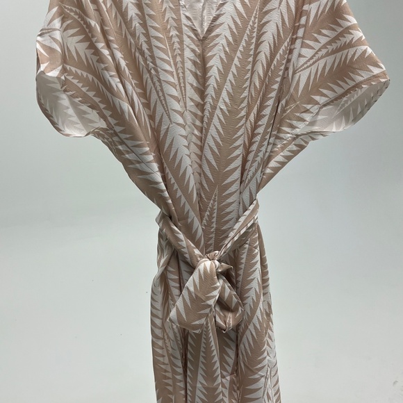 CUPSHE VNeck Geo Print Dolman Sleeve Loose Fit Coverup Mini Dress - Picture 4 of 5